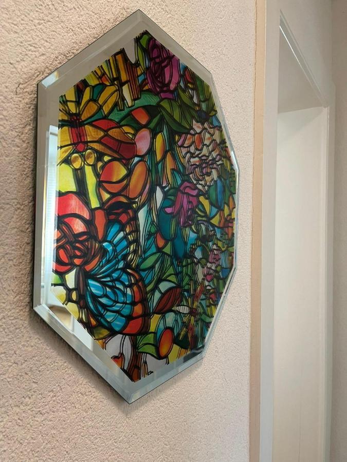 Appartement Luna Avec Parking Couvert Prive Le Locle Exteriör bild